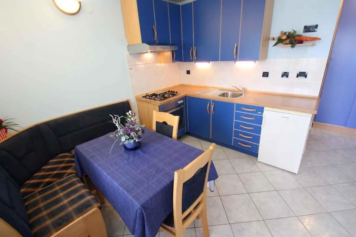 Apartments In Novi Vinodolski 39371
