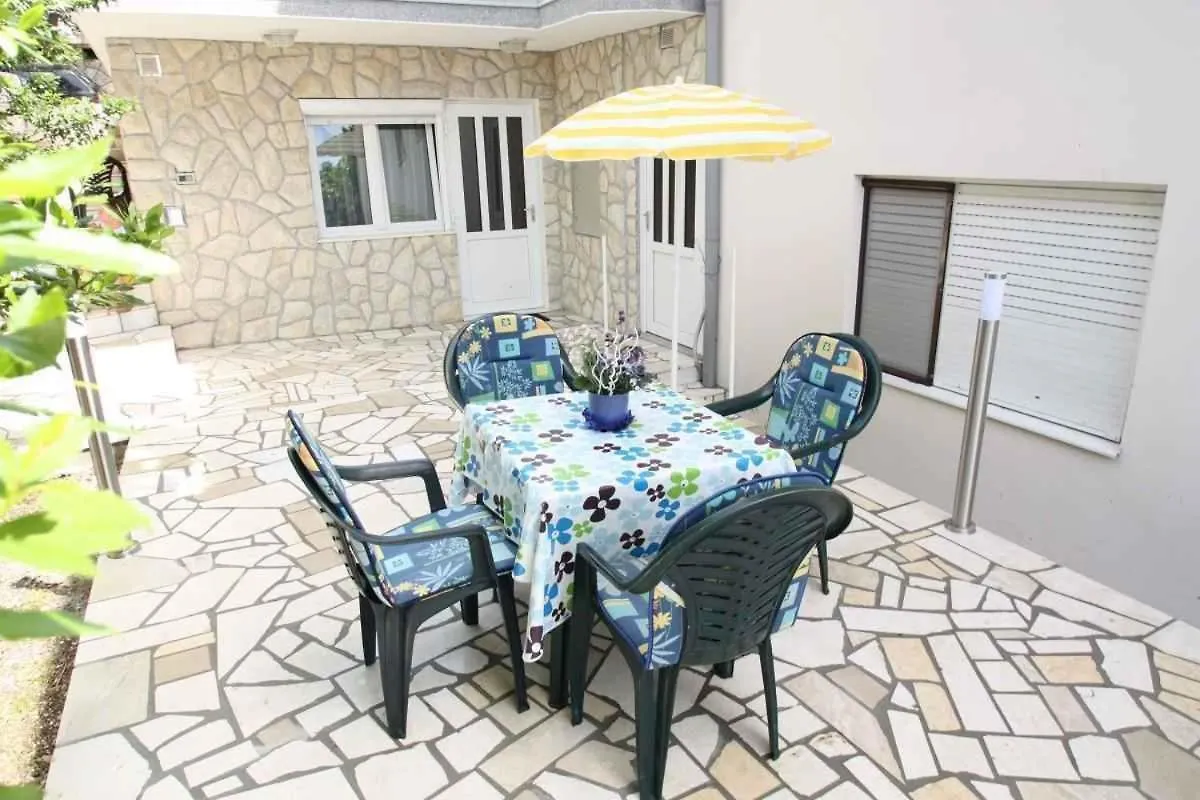 Apartments In Novi Vinodolski 39371