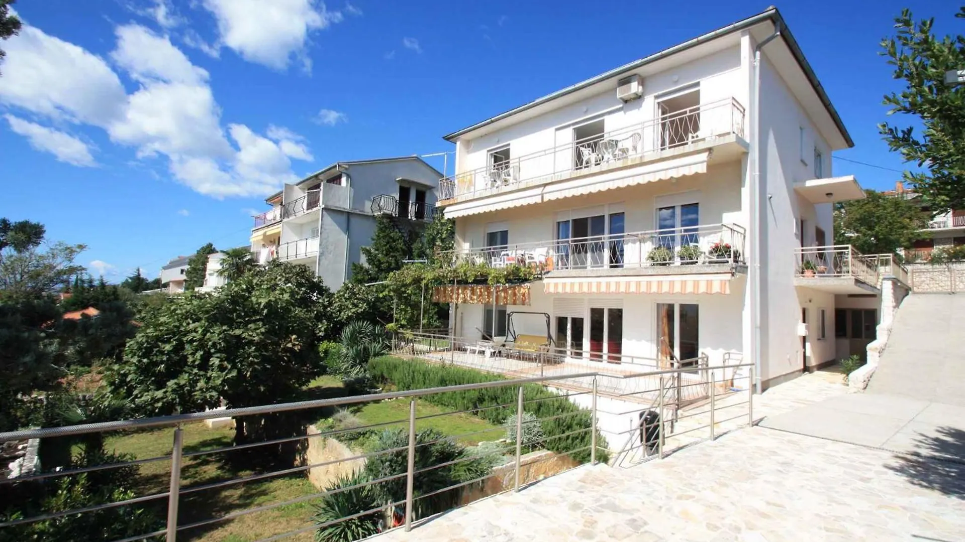 Apartments In Novi Vinodolski 39371 0*,  Kroatien