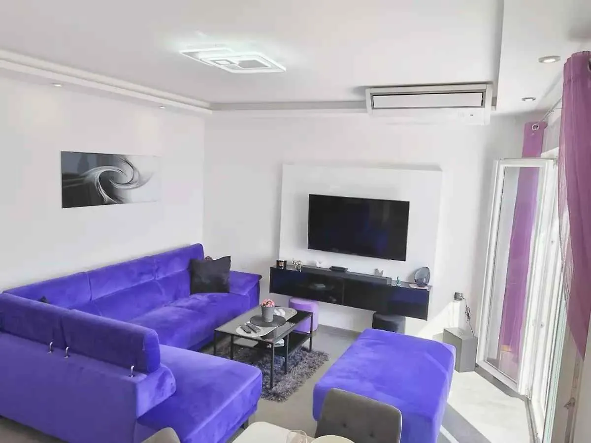 Apartments In Novi Vinodolski 39371