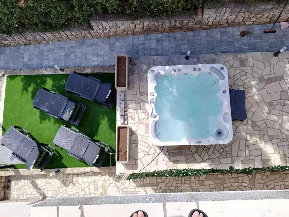 Apartments In Novi Vinodolski 39371 Kroatien
