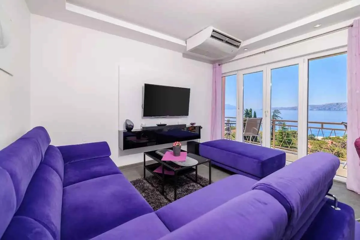 Apartments In Novi Vinodolski 39371