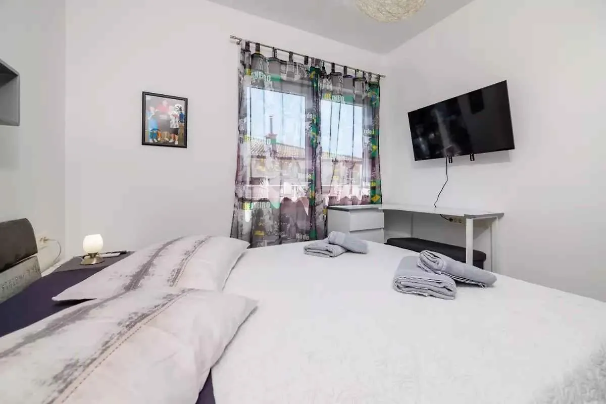 Apartments In Novi Vinodolski 39371 Kroatien